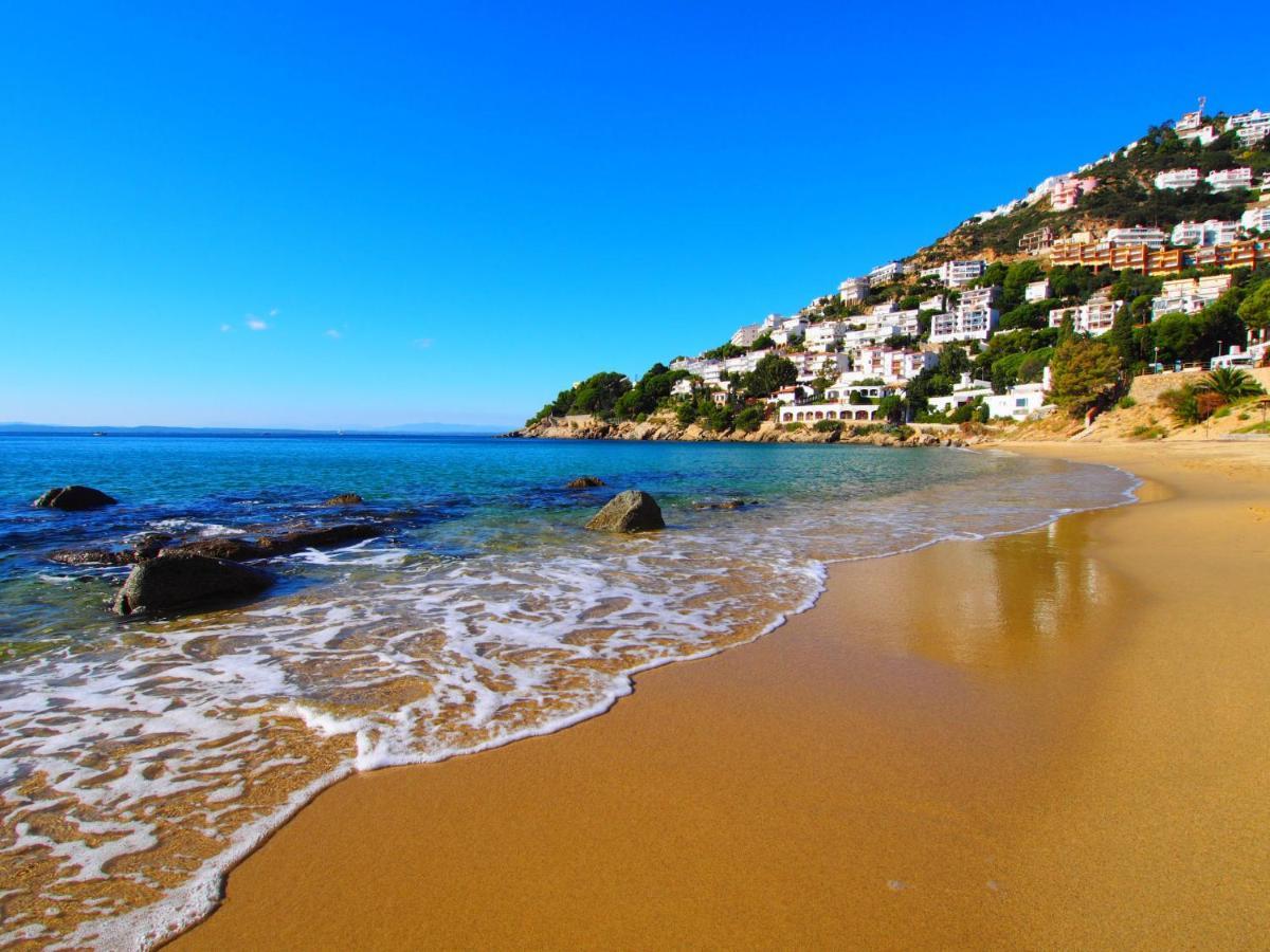 Appartement Platja De Roses-6 By Interhome Roses